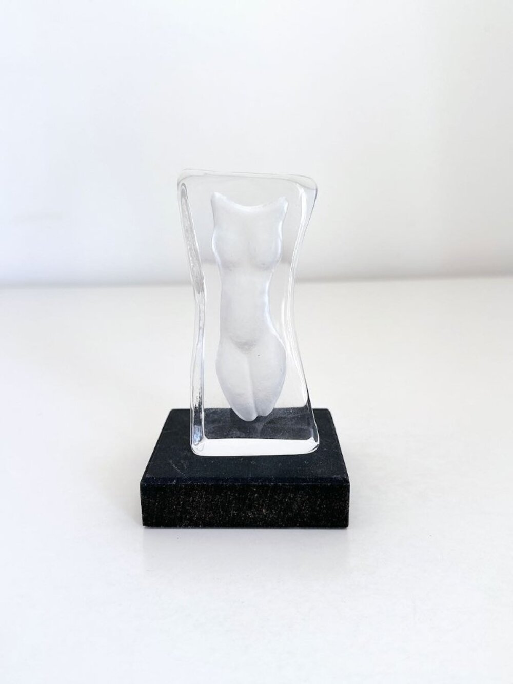 VINTAGE ERIKA HOGLUND MATS JONASSON MALERAS UNIKT GLAS GLASS GOTEBORG FEMALE